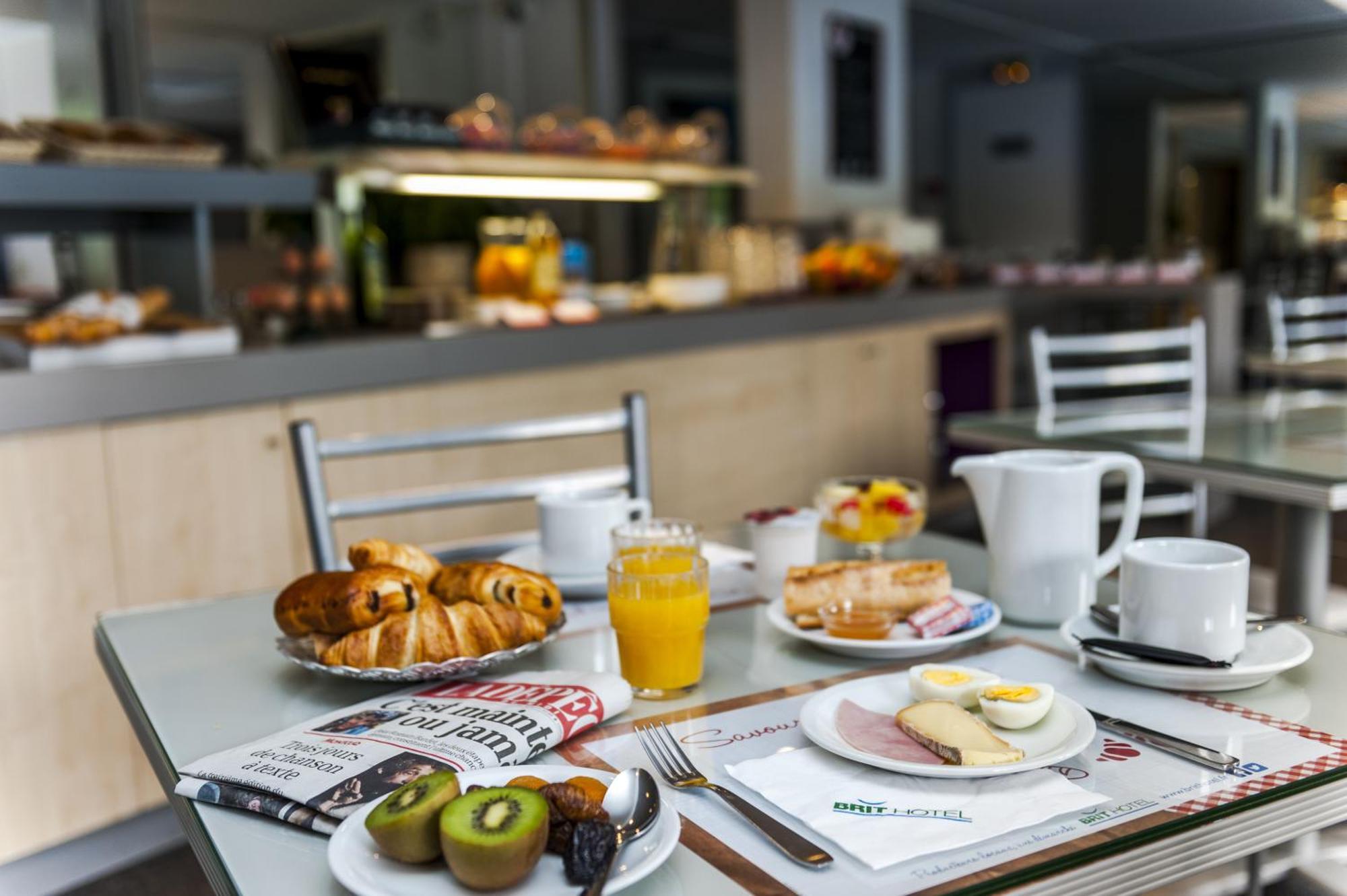 Brit Hotel Cahors - Le Valentre Екстер'єр фото