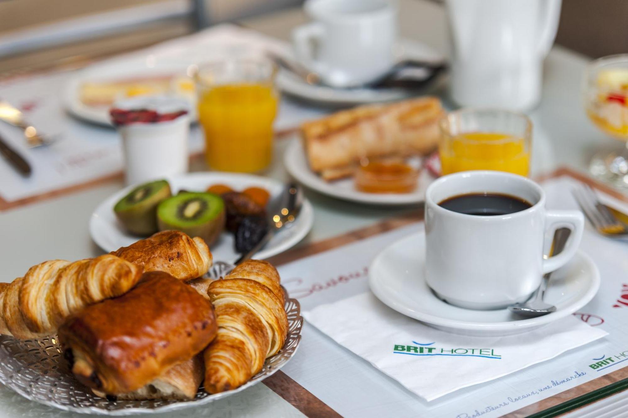 Brit Hotel Cahors - Le Valentre Екстер'єр фото